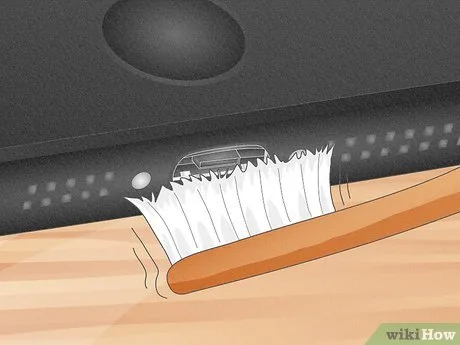 micro-USB port cleaning