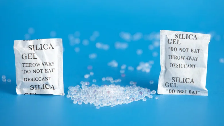 silica gel desiccant packets